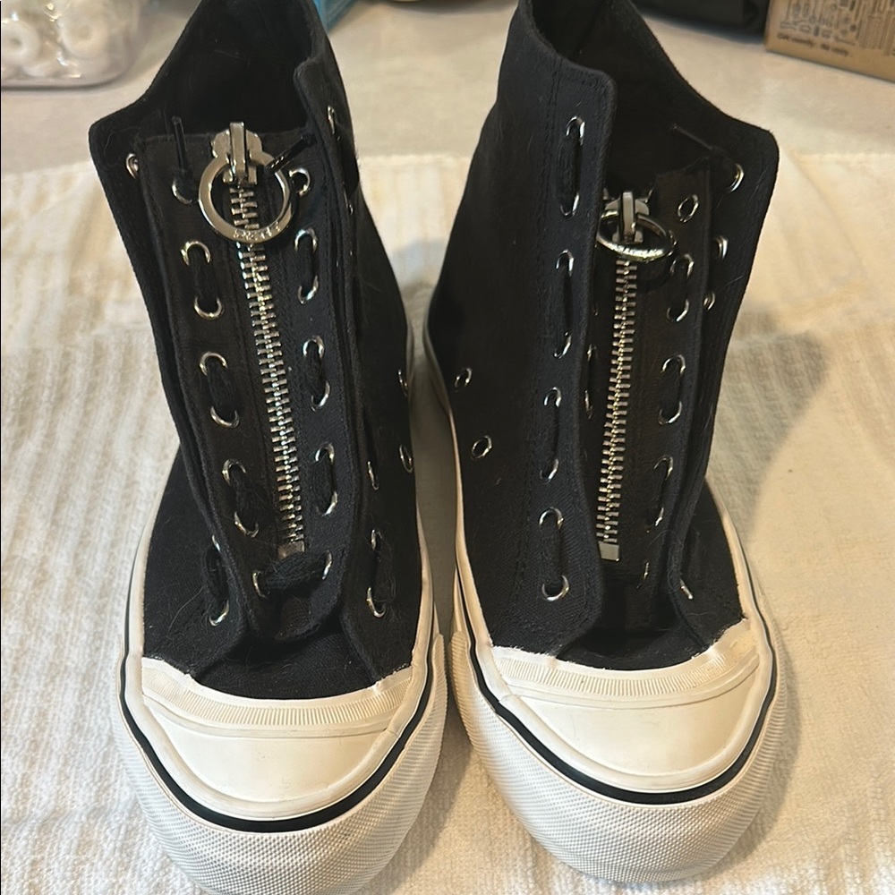 Dkny Black and White High-Top Sneakers with Zipper Closure